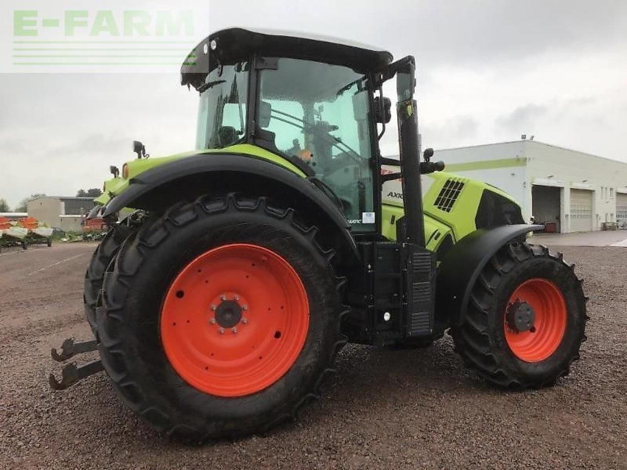 CLAAS axion 810 - Farm tractor: picture 4 CLAAS axion 810 - Farm tractor: picture 4