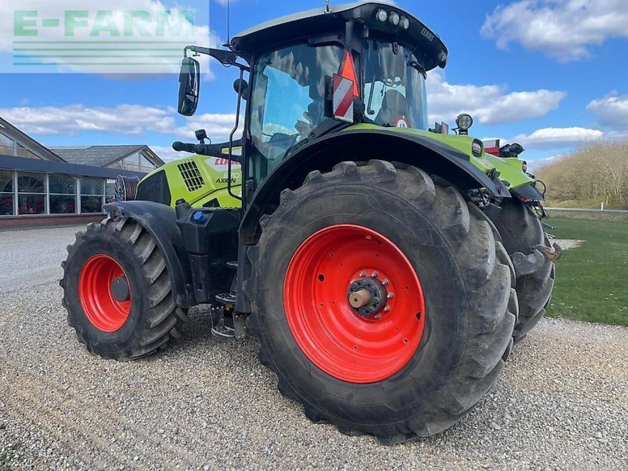 CLAAS axion 870 - Farm tractor: picture 2 CLAAS axion 870 - Farm tractor: picture 2
