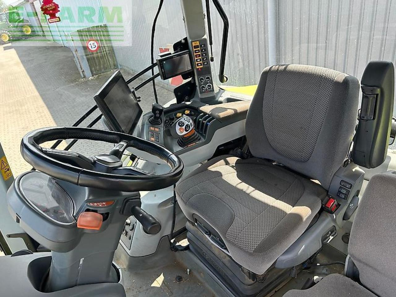 Farm tractor CLAAS axion 870: picture 14 Farm tractor CLAAS axion 870: picture 14