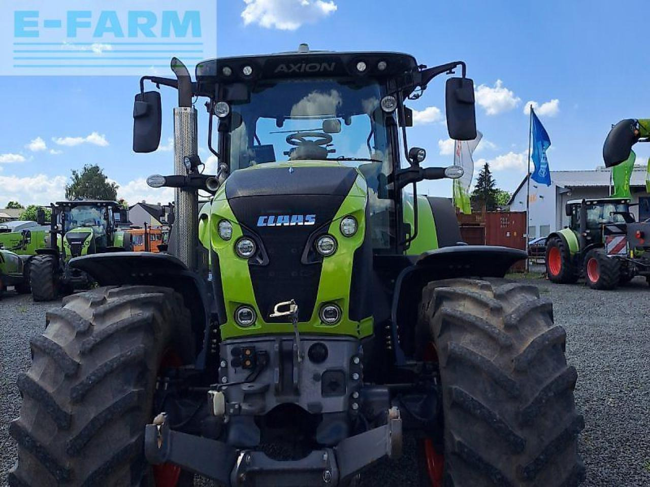 CLAAS axion 870 c-matic - Farm tractor: picture 2 CLAAS axion 870 c-matic - Farm tractor: picture 2