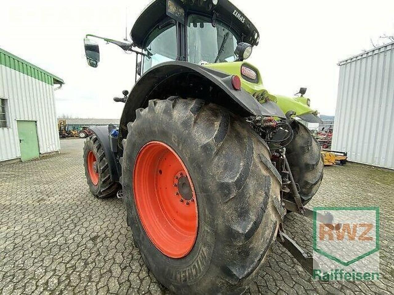 CLAAS axion 870 cmatic CMATIC - Farm tractor: picture 5 CLAAS axion 870 cmatic CMATIC - Farm tractor: picture 5