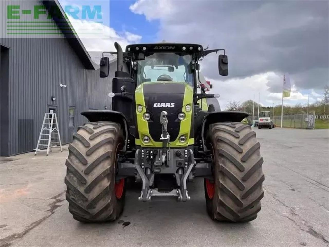 CLAAS axion 940 cmatic cebis CMATIC CEBIS - Farm tractor: picture 4 CLAAS axion 940 cmatic cebis CMATIC CEBIS - Farm tractor: picture 4