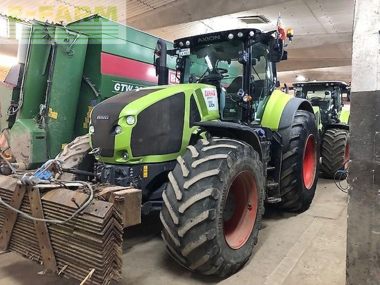 CLAAS axion 950 - Farm tractor: picture 1 CLAAS axion 950 - Farm tractor: picture 1
