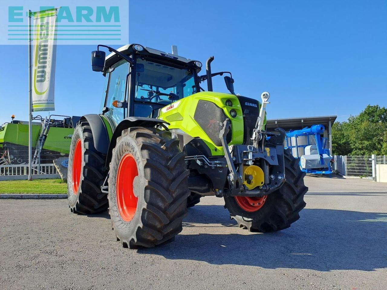 Farm tractor CLAAS axos 240: picture 12