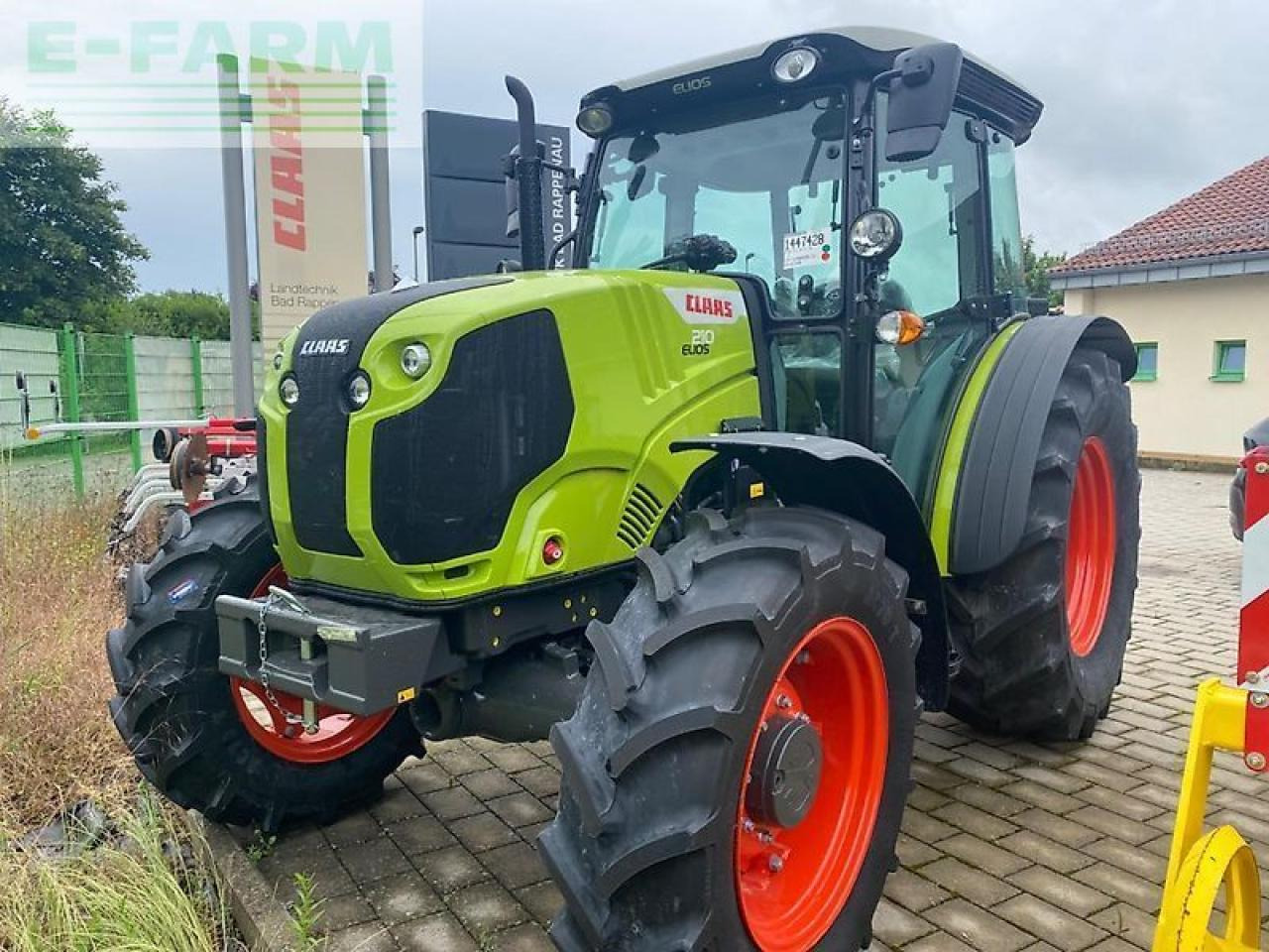 CLAAS elios 210 kabine advanced - Farm tractor: picture 1 CLAAS elios 210 kabine advanced - Farm tractor: picture 1