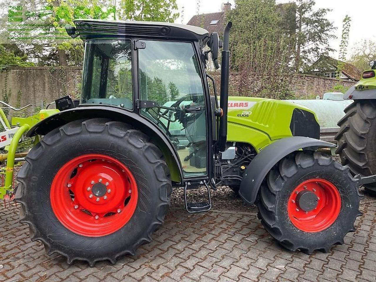 CLAAS elios 210 kabine classic - Farm tractor: picture 2 CLAAS elios 210 kabine classic - Farm tractor: picture 2
