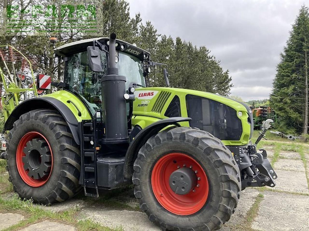 CLAAS gebr. axion 920 cmatic - Farm tractor: picture 1 CLAAS gebr. axion 920 cmatic - Farm tractor: picture 1