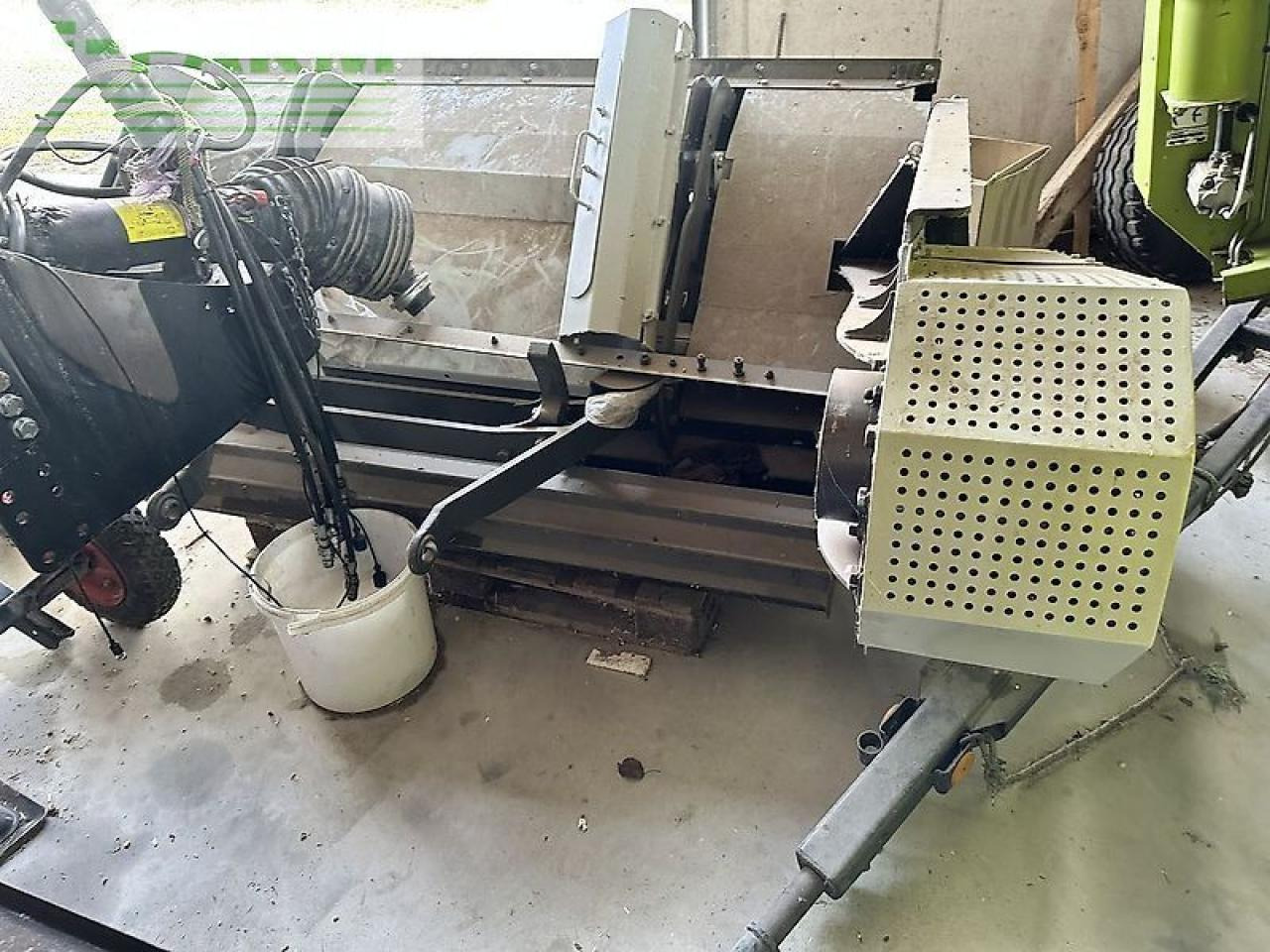 CLAAS krassort vorbauhäcksler - Square baler: picture 3 CLAAS krassort vorbauhäcksler - Square baler: picture 3