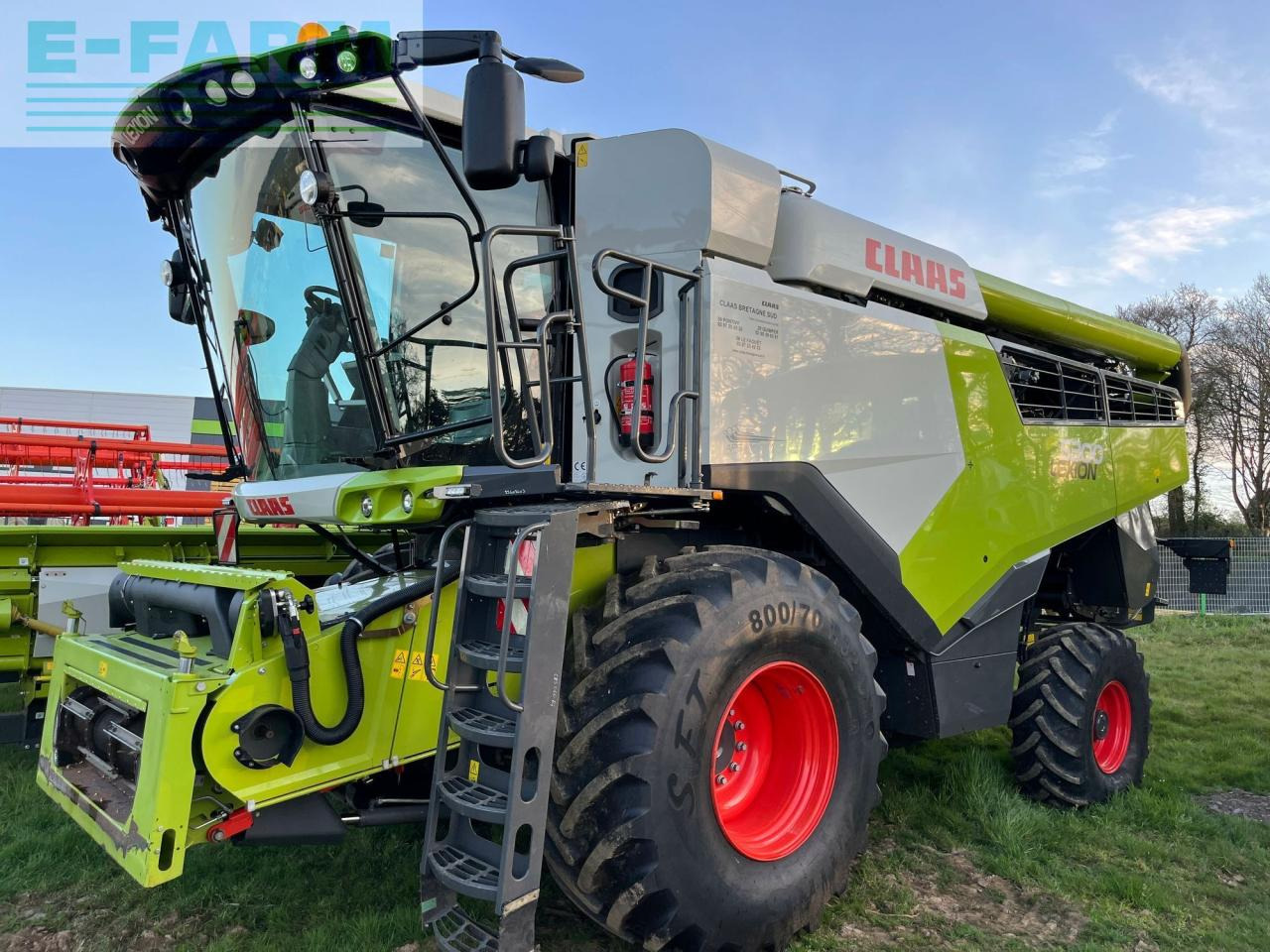 CLAAS lexion 5300 - Combine harvester: picture 2 CLAAS lexion 5300 - Combine harvester: picture 2
