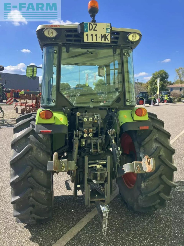 CLAAS nexos 230 f F - Farm tractor: picture 3 CLAAS nexos 230 f F - Farm tractor: picture 3