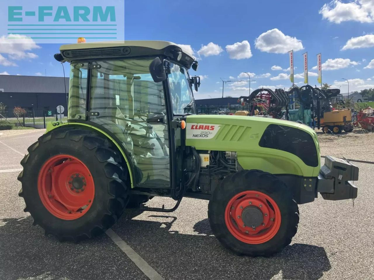 CLAAS nexos 230 f F - Farm tractor: picture 4 CLAAS nexos 230 f F - Farm tractor: picture 4