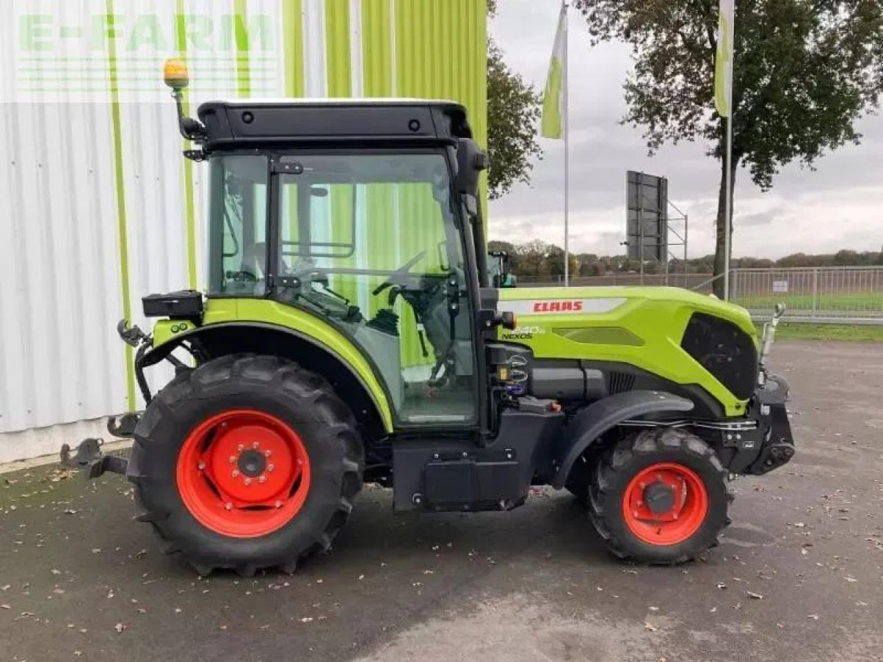 CLAAS nexos 240 m - Farm tractor: picture 4 CLAAS nexos 240 m - Farm tractor: picture 4