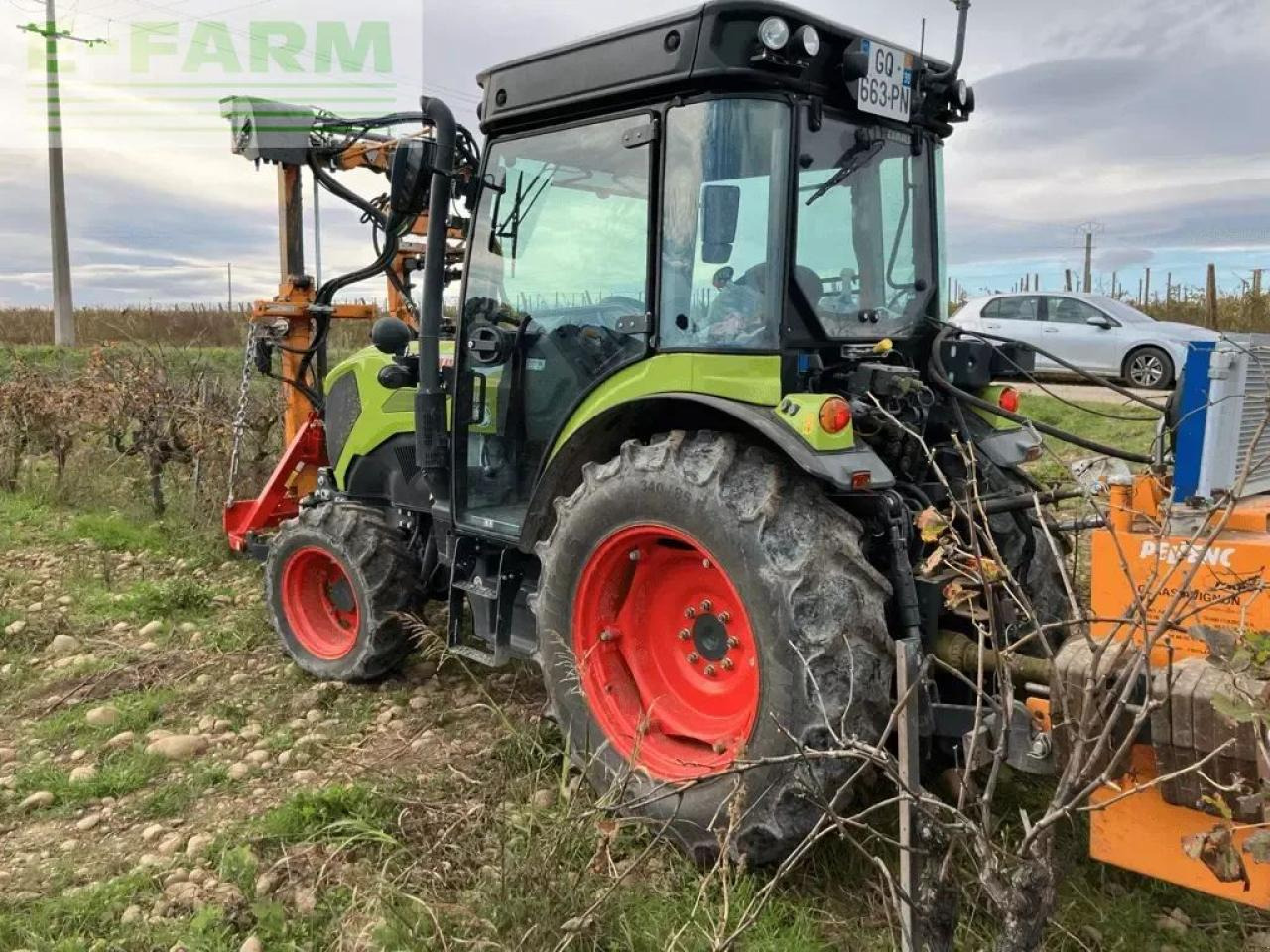 CLAAS nexos 240 m tradition - Farm tractor: picture 3 CLAAS nexos 240 m tradition - Farm tractor: picture 3