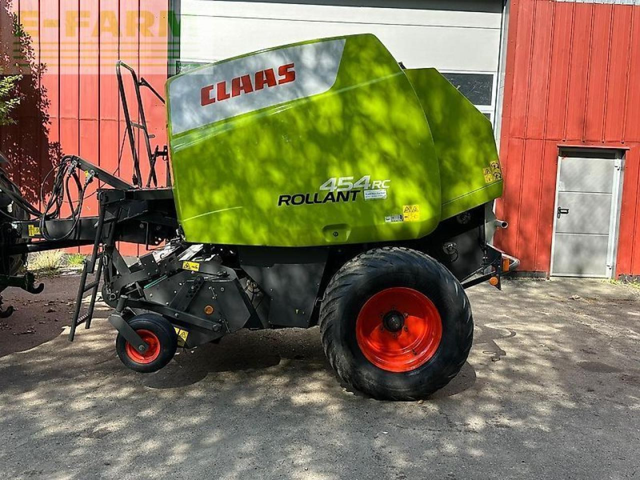 CLAAS rollant 454 r/c - Square baler: picture 1 CLAAS rollant 454 r/c - Square baler: picture 1