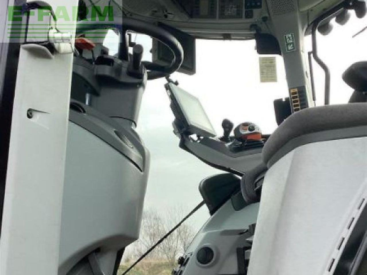CLAAS traktor axion 870 cm - Farm tractor: picture 4 CLAAS traktor axion 870 cm - Farm tractor: picture 4
