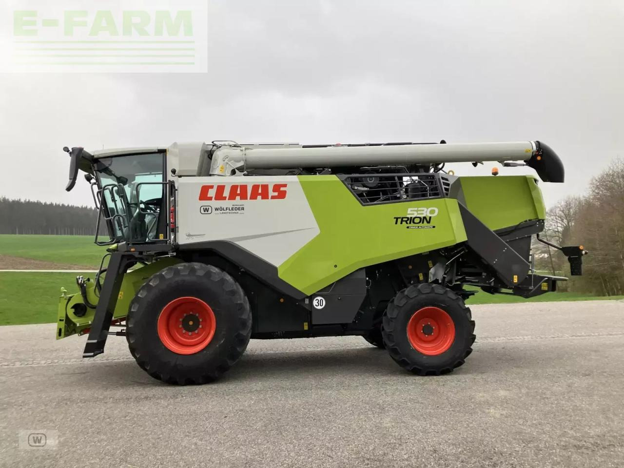 CLAAS trion 530 - Combine harvester: picture 2 CLAAS trion 530 - Combine harvester: picture 2