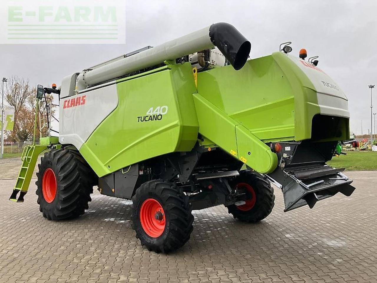 CLAAS tucano 440 - Combine harvester: picture 5 CLAAS tucano 440 - Combine harvester: picture 5
