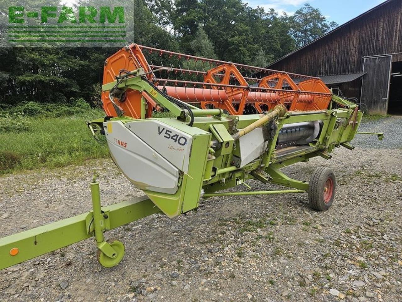 CLAAS v540 vario + transportwagen - Grain header: picture 1 CLAAS v540 vario + transportwagen - Grain header: picture 1