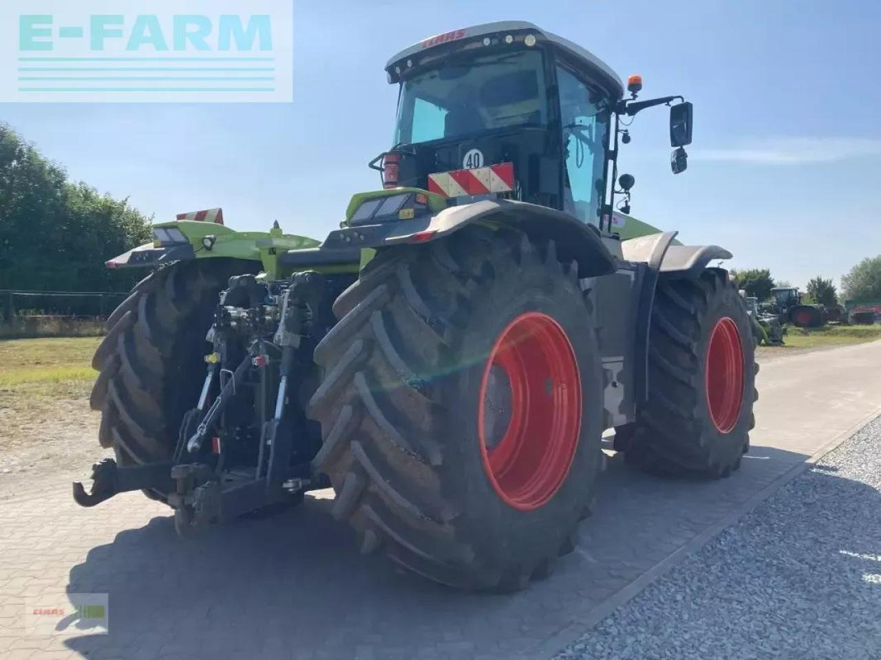 CLAAS xerion 5000 trac TRAC - Farm tractor: picture 5 CLAAS xerion 5000 trac TRAC - Farm tractor: picture 5