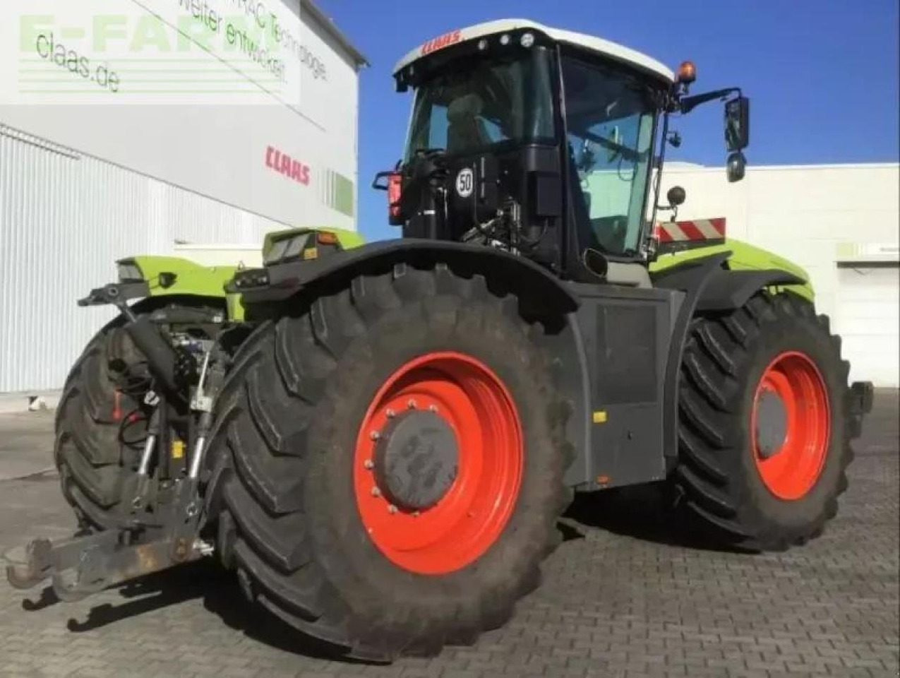 CLAAS xerion 5000 vc - Farm tractor: picture 3 CLAAS xerion 5000 vc - Farm tractor: picture 3