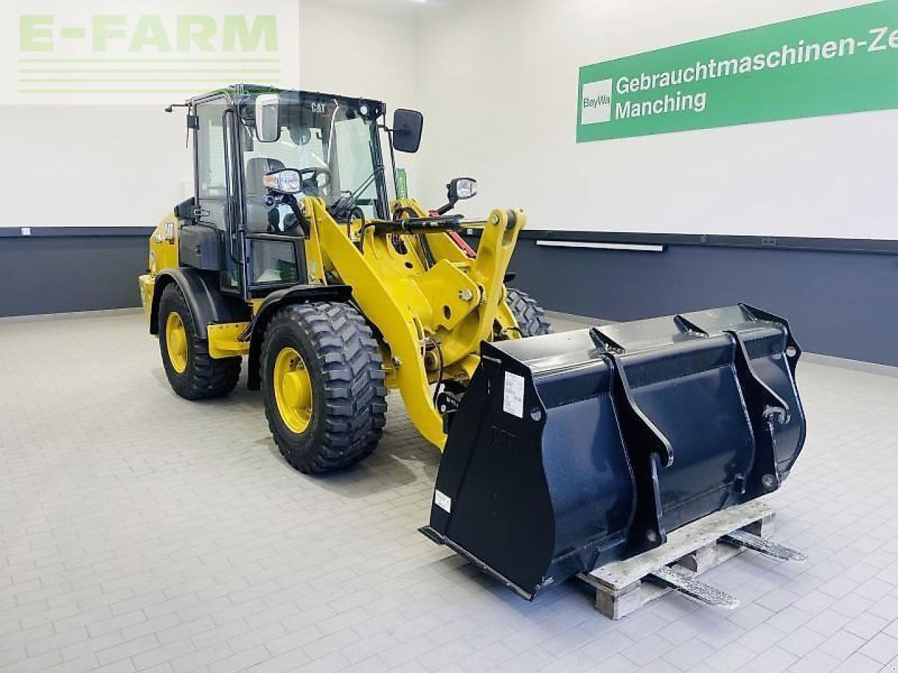 Caterpillar 906-14a - Mini excavator: picture 3 Caterpillar 906-14a - Mini excavator: picture 3