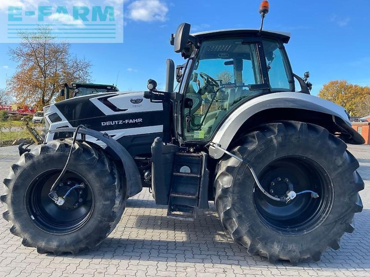 Deutz-Fahr 6215 agrotron ttv - Farm tractor: picture 2 Deutz-Fahr 6215 agrotron ttv - Farm tractor: picture 2