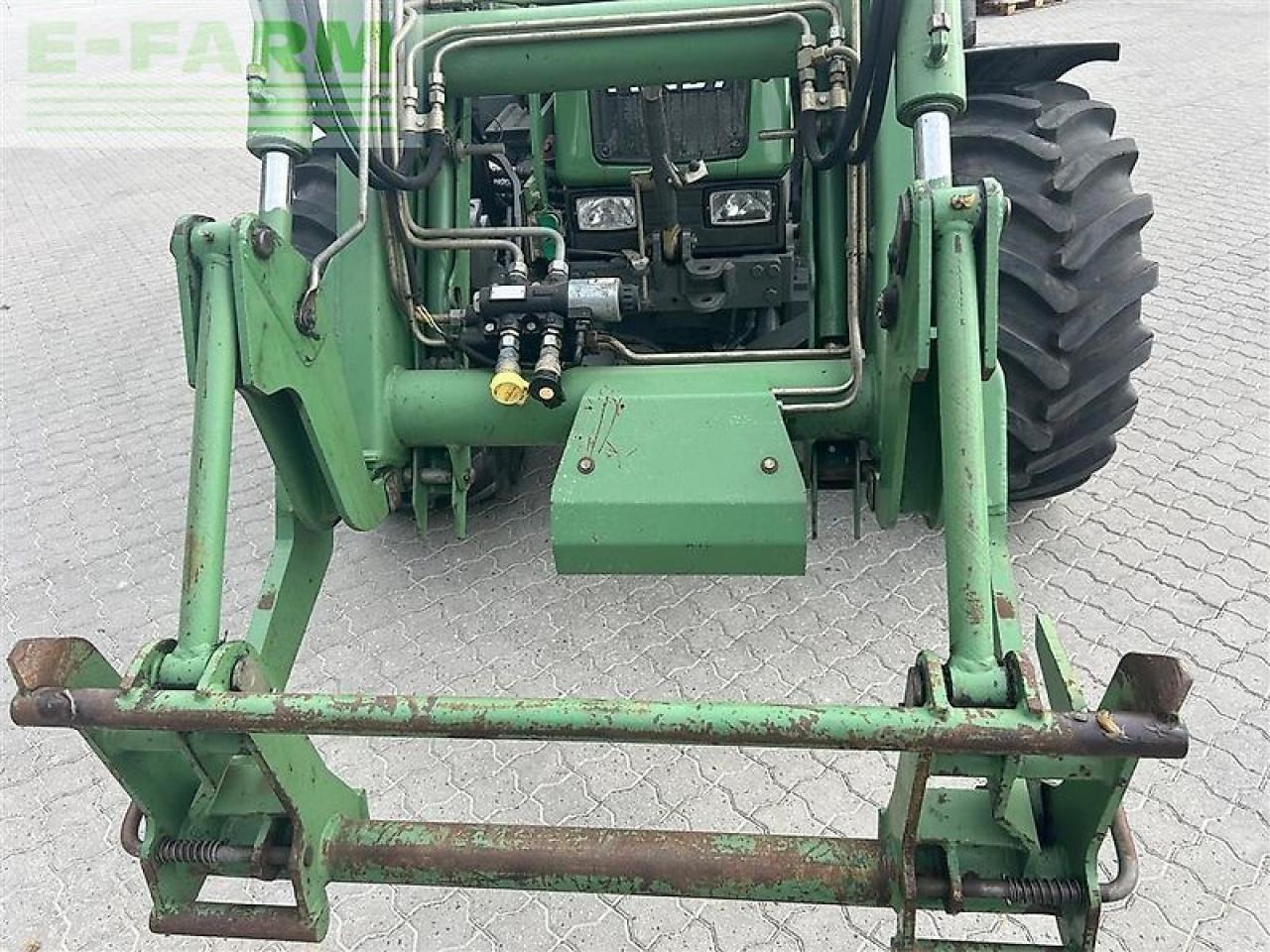 Farm tractor Fendt 309 c med fendt læsser: picture 6
