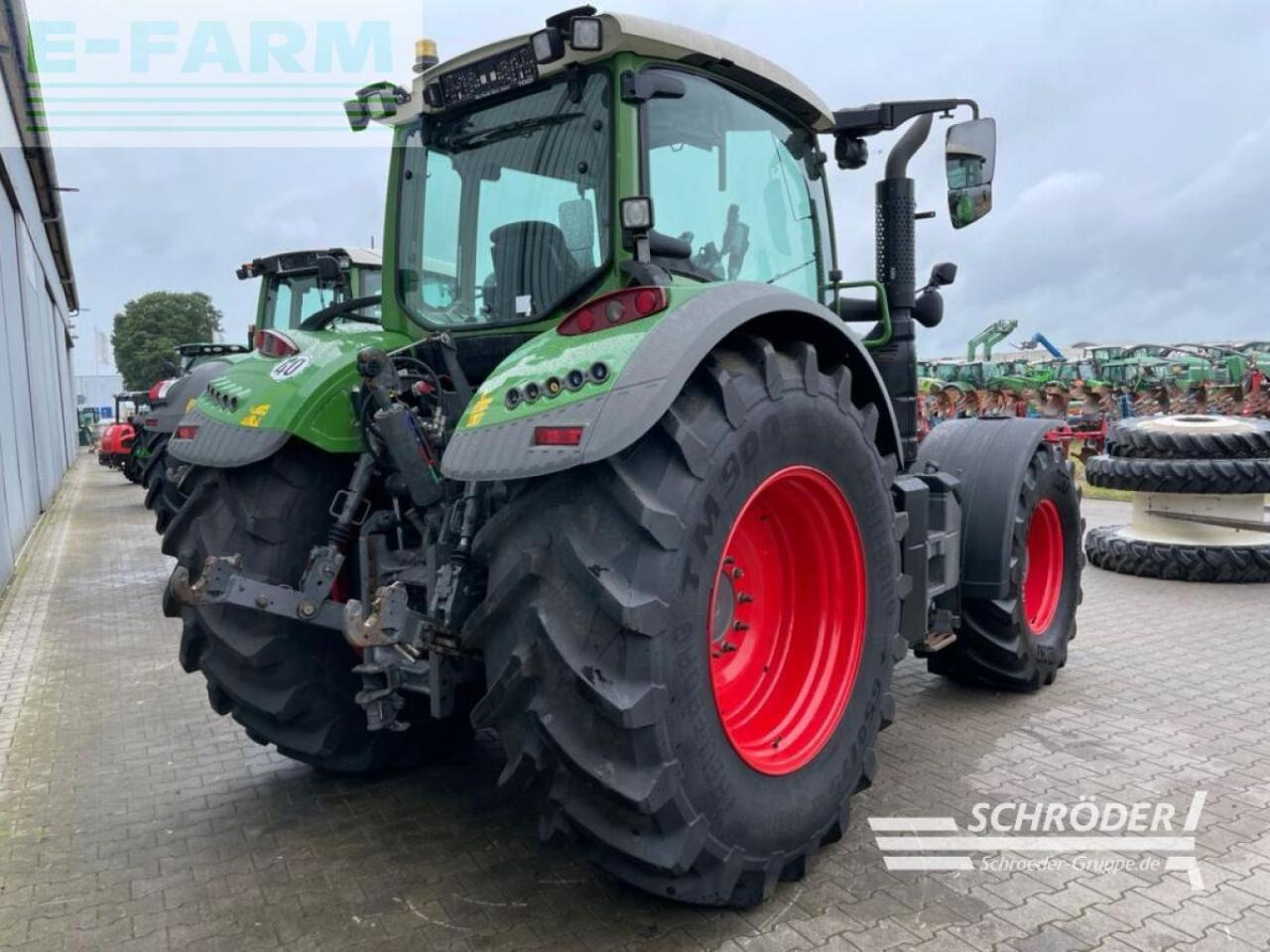 Fendt 724 s4 power plus rtk - Farm tractor: picture 3 Fendt 724 s4 power plus rtk - Farm tractor: picture 3
