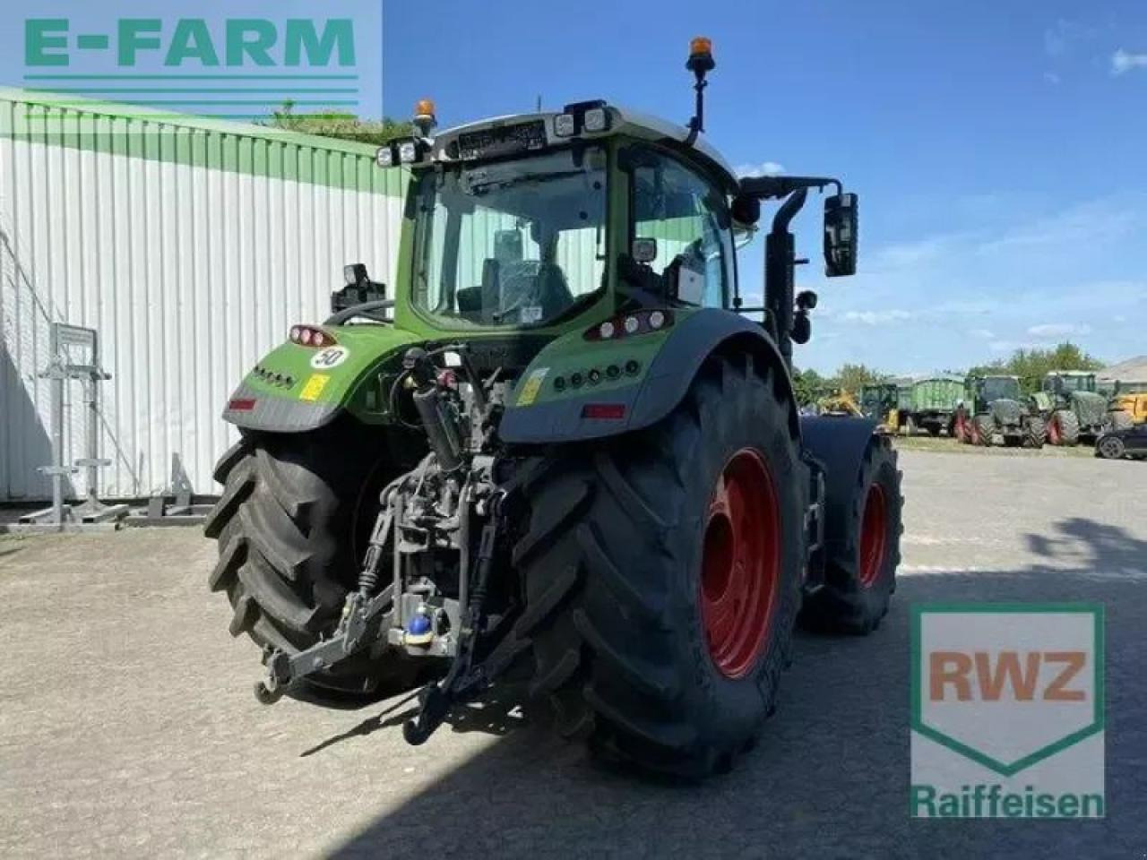 Fendt 724 vario gen6 - Farm tractor: picture 2 Fendt 724 vario gen6 - Farm tractor: picture 2