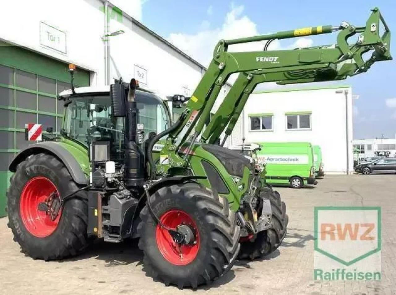 Fendt 724 vario s4 profi plus ProfiPlus - Farm tractor: picture 3 Fendt 724 vario s4 profi plus ProfiPlus - Farm tractor: picture 3