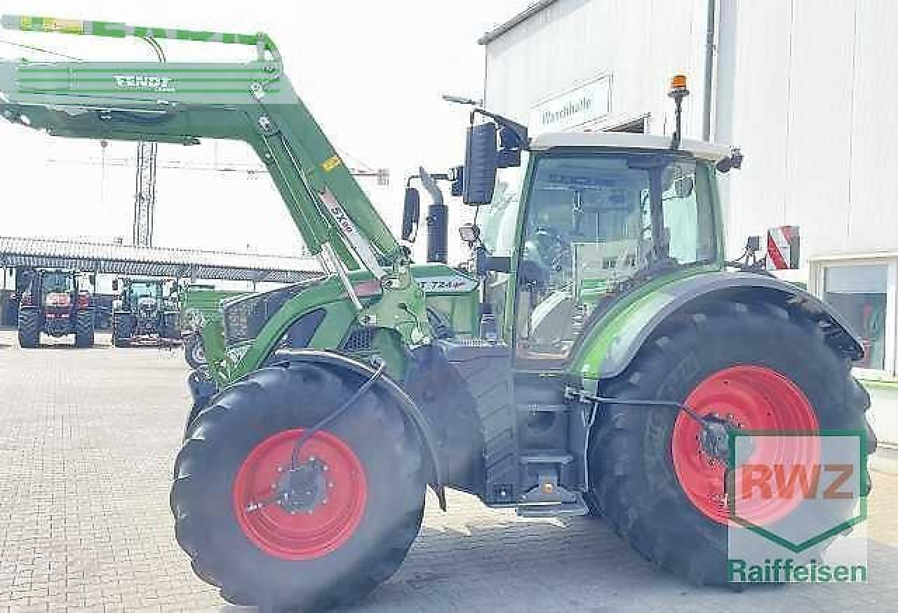 Fendt 724 vario s4 profi plus ProfiPlus - Farm tractor: picture 4 Fendt 724 vario s4 profi plus ProfiPlus - Farm tractor: picture 4