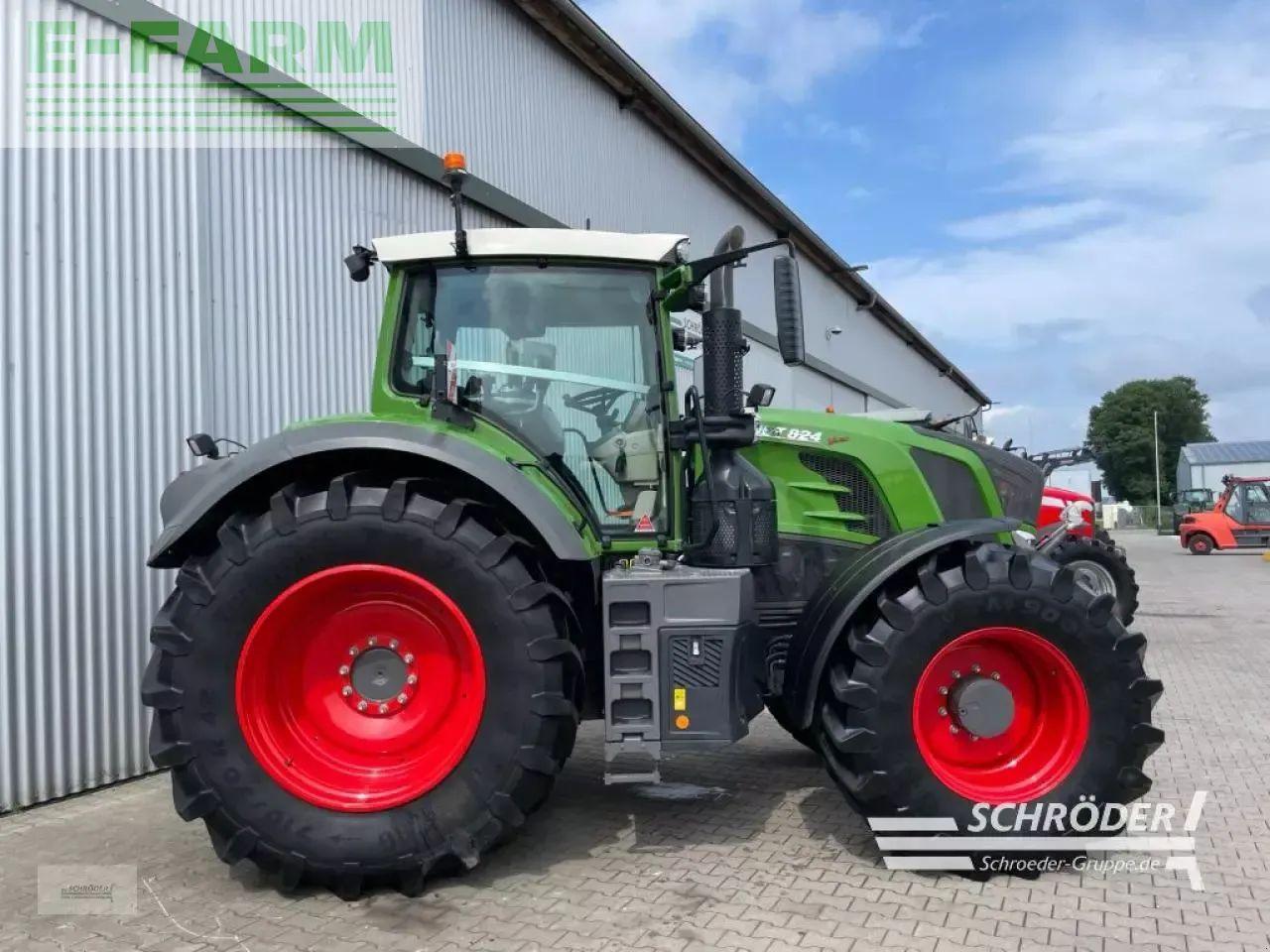 Fendt 824 vario s4 profi plus ProfiPlus - Farm tractor: picture 2 Fendt 824 vario s4 profi plus ProfiPlus - Farm tractor: picture 2