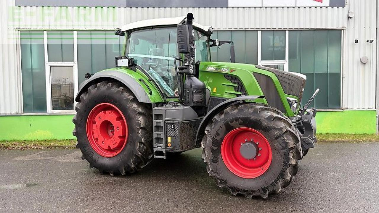 Fendt 826 vario profi+ ProfiPlus - Farm tractor: picture 2 Fendt 826 vario profi+ ProfiPlus - Farm tractor: picture 2