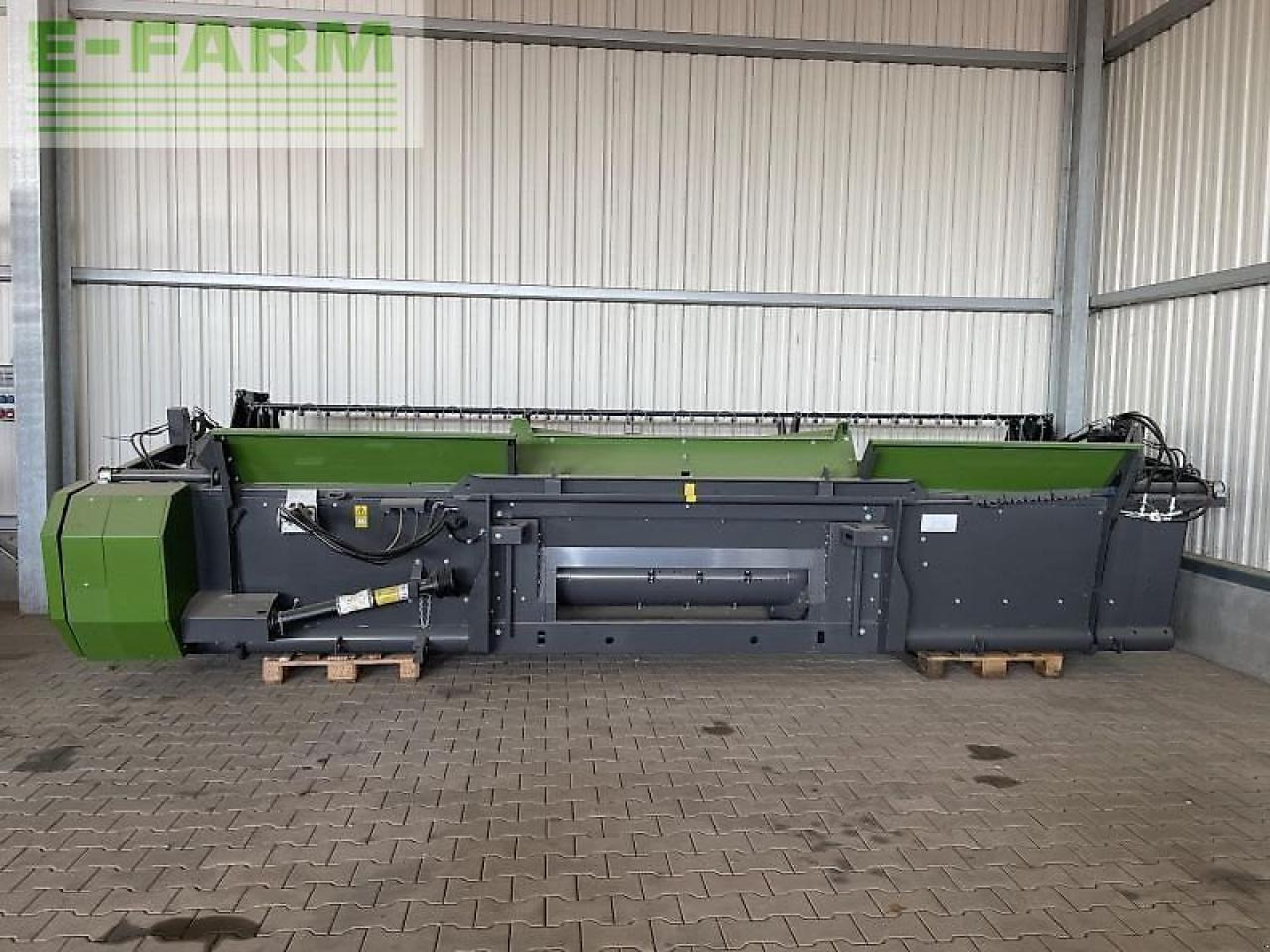 Fendt schneidwerk pf 5,50m (18') - Forage harvester attachment: picture 1 Fendt schneidwerk pf 5,50m (18') - Forage harvester attachment: picture 1