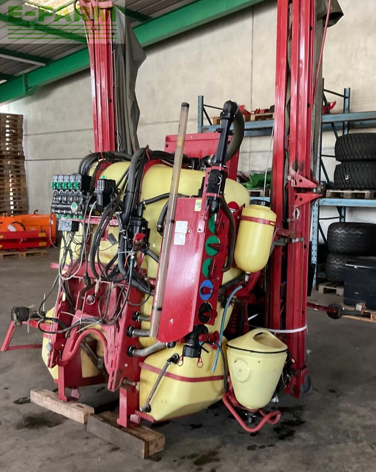 Hardi Master 1200 Twin Stream - Trailed sprayer: picture 1 Hardi Master 1200 Twin Stream - Trailed sprayer: picture 1