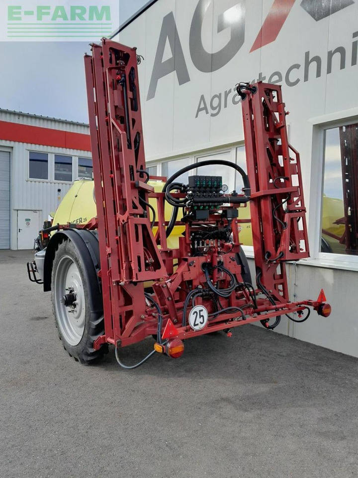 Hardi ranger 2500 - Trailed sprayer: picture 4 Hardi ranger 2500 - Trailed sprayer: picture 4