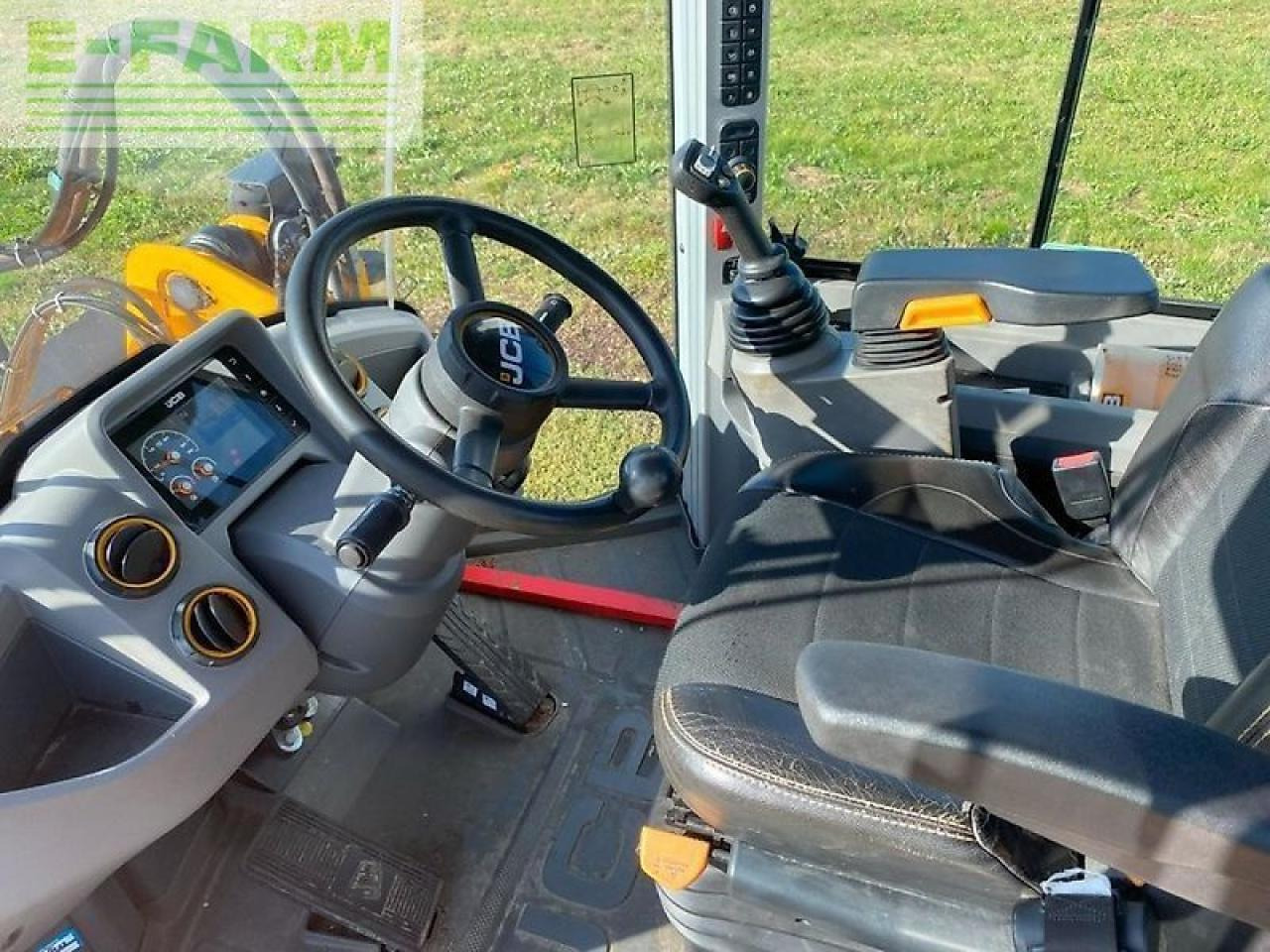 Mini excavator JCB 419s agri super high lift: picture 8