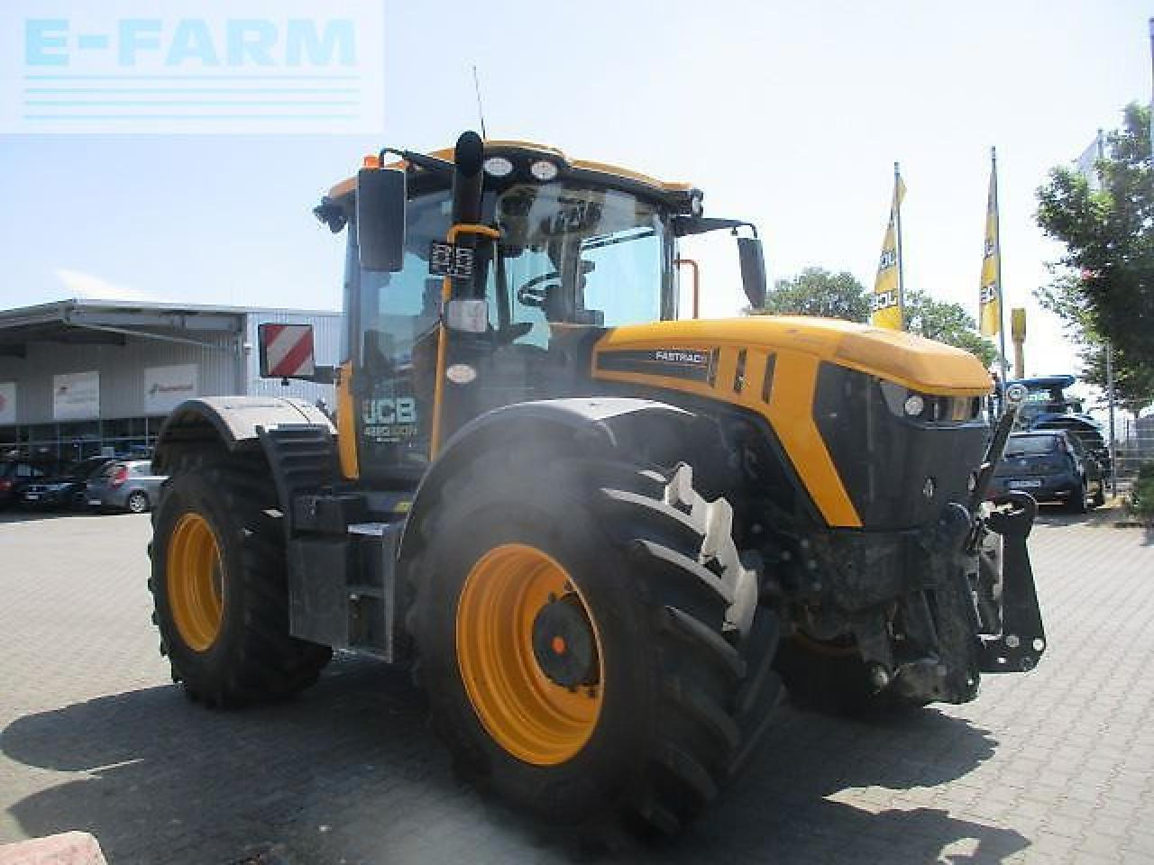 JCB 4220 icon - Farm tractor: picture 3 JCB 4220 icon - Farm tractor: picture 3