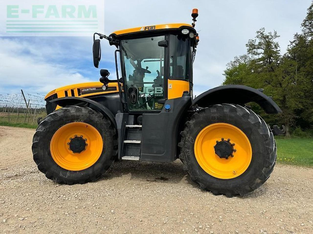 JCB fastrac 4220 pro - Farm tractor: picture 2 JCB fastrac 4220 pro - Farm tractor: picture 2