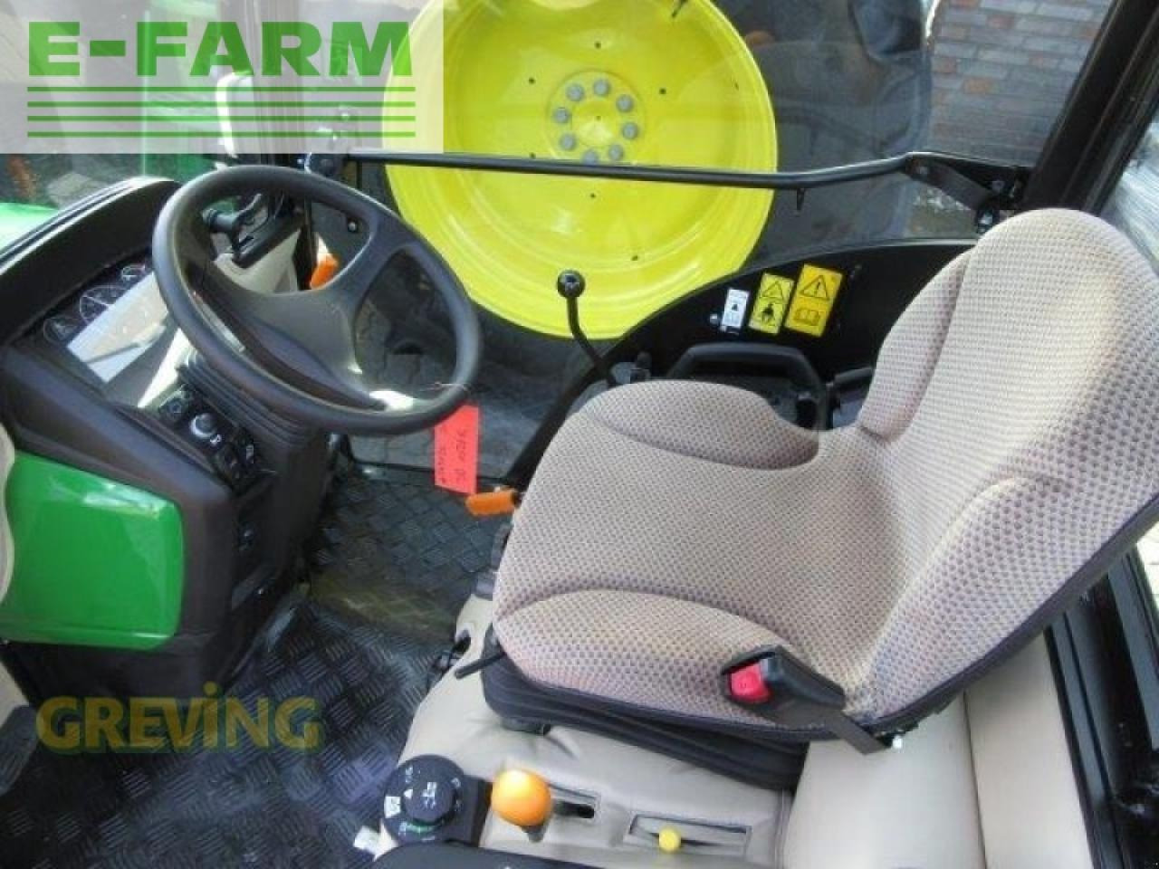 John Deere 1026r kab - Farm tractor: picture 5 John Deere 1026r kab - Farm tractor: picture 5