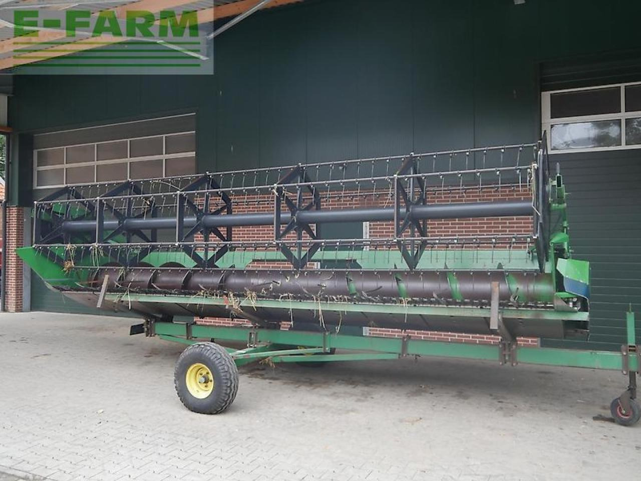 John Deere 2064 + 6m schneidwerk - Combine harvester: picture 5 John Deere 2064 + 6m schneidwerk - Combine harvester: picture 5