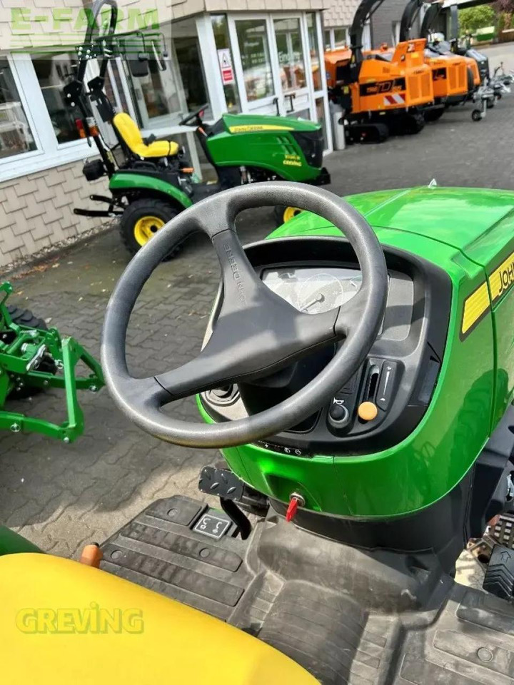 John Deere 3025e - Farm tractor: picture 4 John Deere 3025e - Farm tractor: picture 4