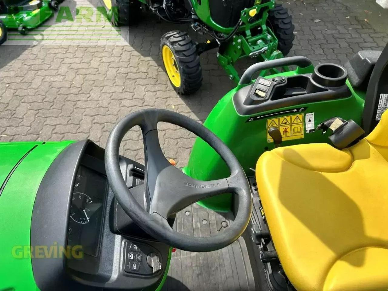 John Deere 3025e - Farm tractor: picture 5 John Deere 3025e - Farm tractor: picture 5