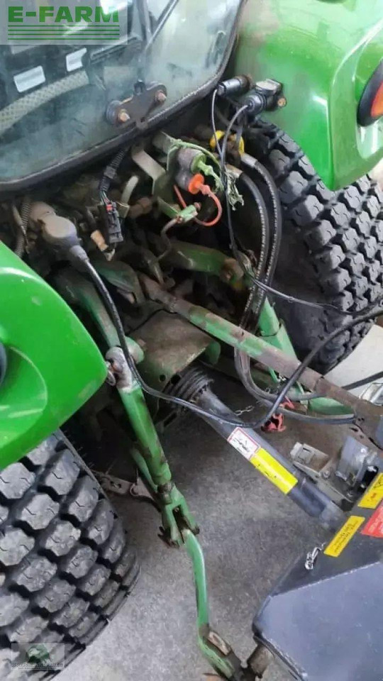 John Deere 3046r - Farm tractor: picture 5 John Deere 3046r - Farm tractor: picture 5