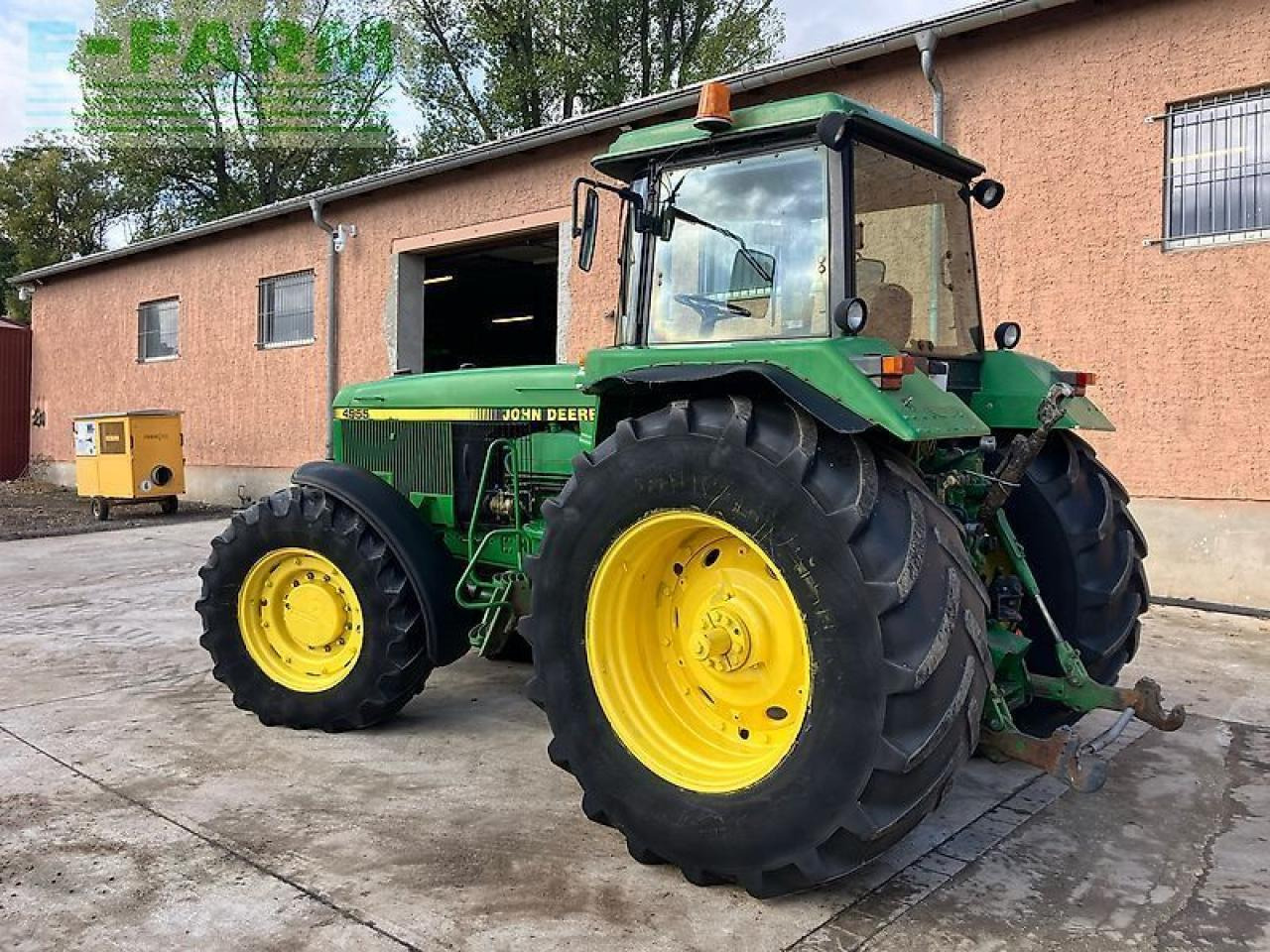 John Deere 4955 - Farm tractor: picture 3 John Deere 4955 - Farm tractor: picture 3