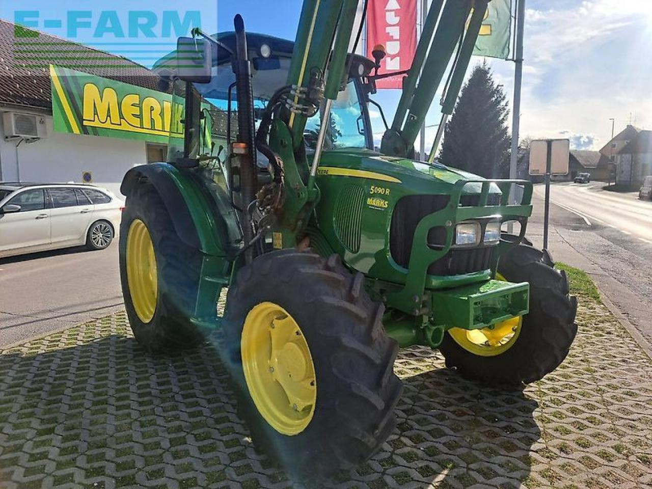 John Deere 5090r - Farm tractor: picture 4 John Deere 5090r - Farm tractor: picture 4