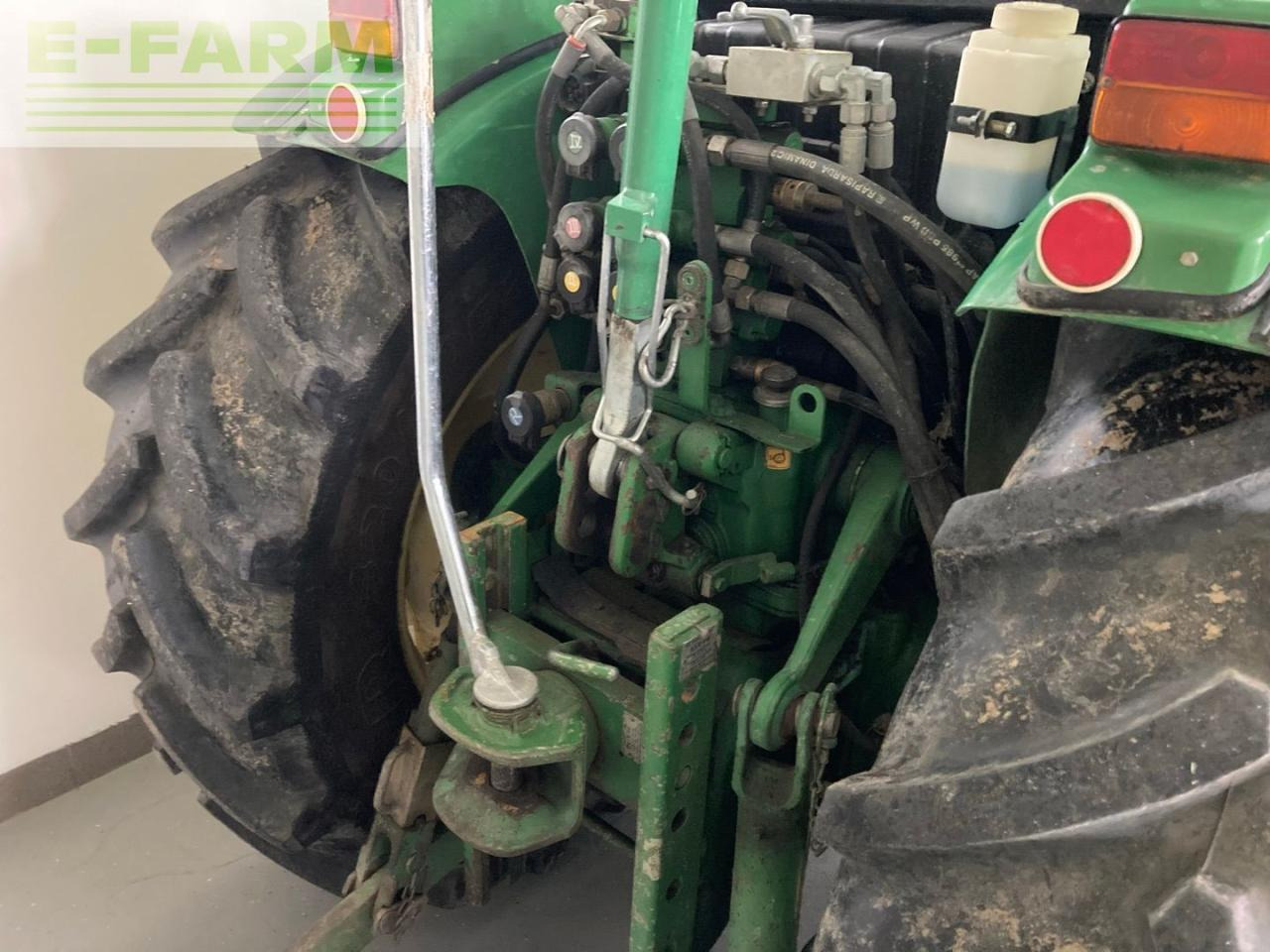 John Deere 5515F - Farm tractor: picture 5 John Deere 5515F - Farm tractor: picture 5