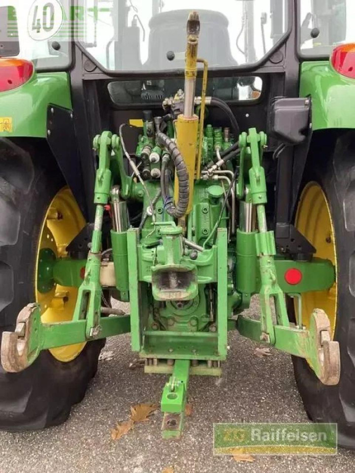 Farm tractor John Deere 5820: picture 6