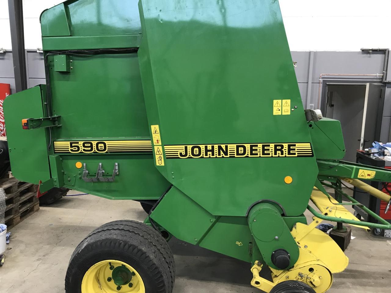 John Deere 590 - Square baler: picture 5 John Deere 590 - Square baler: picture 5