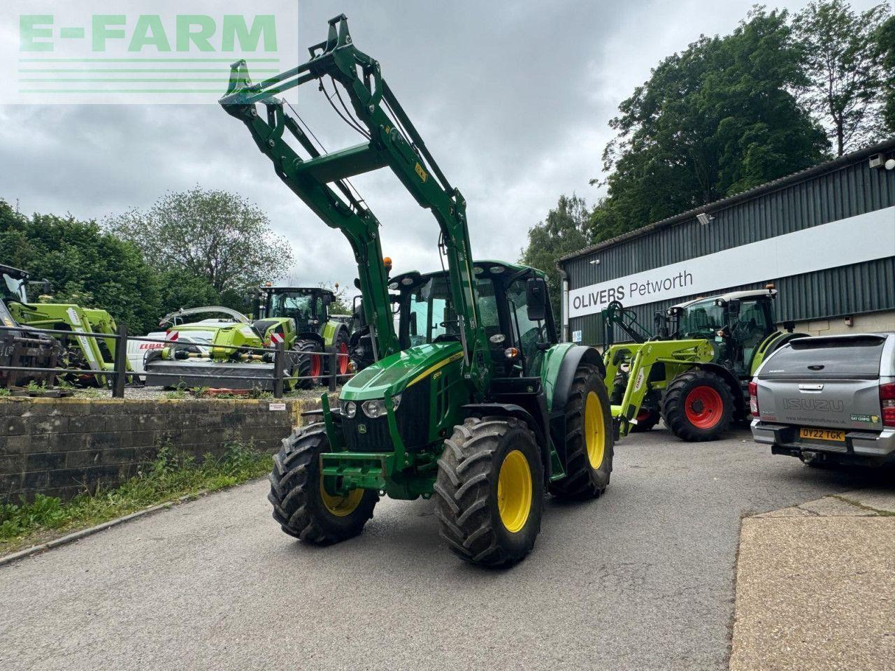 John Deere 6110M - Farm tractor: picture 5 John Deere 6110M - Farm tractor: picture 5